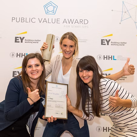 1. Platz: Ernst & Young (EY) Public Value Award